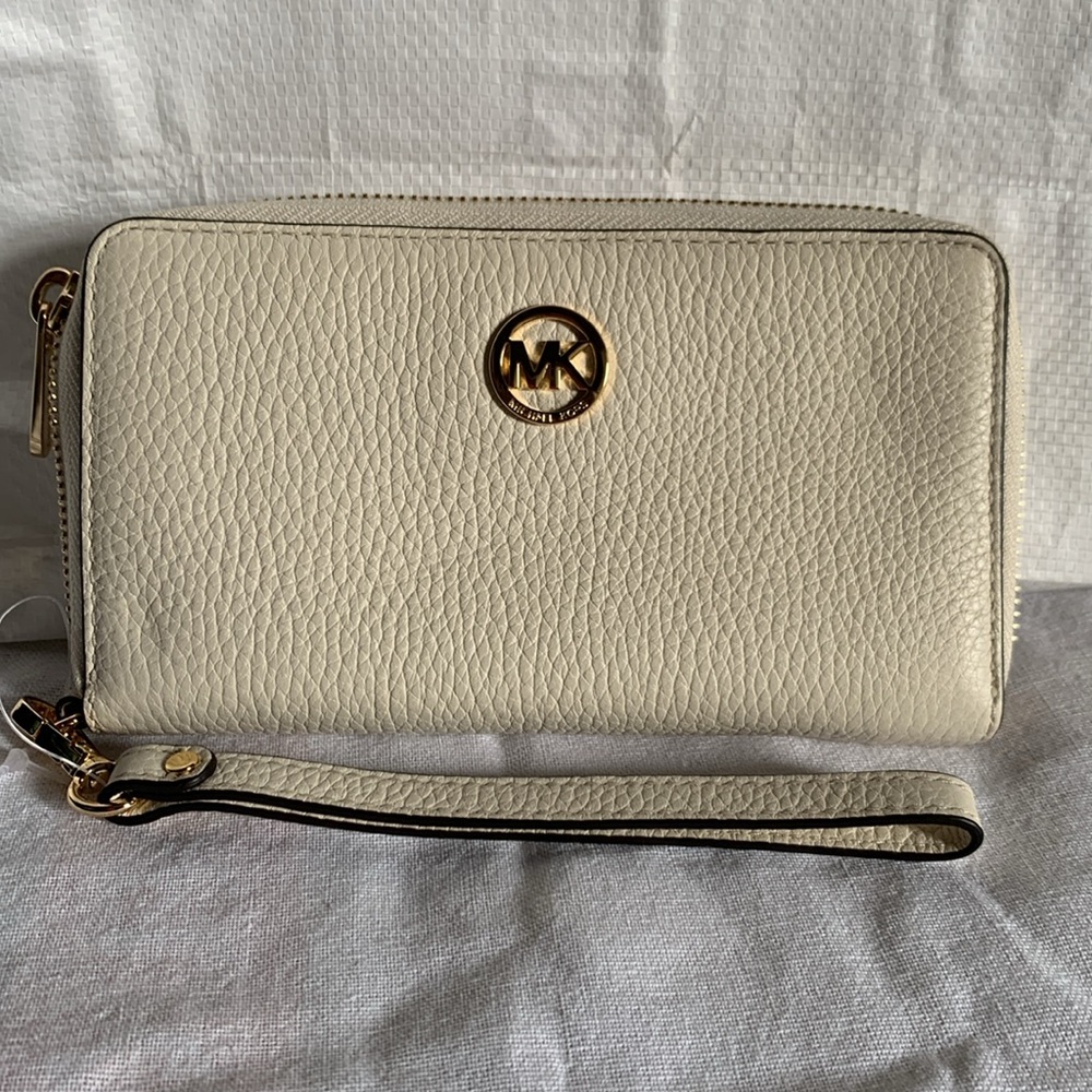 Michael Kors Fulton Phone Case Wristlet- NWT
